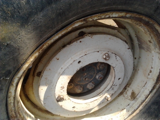 ***ขายแล้วครับขอบคุณ Truck2hand ขาย รถไถ FORD 6600 T3 อุปกรณ์ 3ชิ้น ใบดัน ผาน 3 ผาน 6หรือผาน7 เอกสารซื้อขาย สภาพดี เครื่องดี ปั๊มดี ยางพอใช้ ขายตามสภาพ พร้อมใช้พร้อมลุยงาน ราคาต่อรองได้ครับ