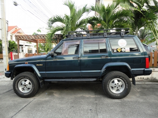 ขายรถยนต์ Jeep Cherokee XJ โฉมเหลี่ยม ปี 97