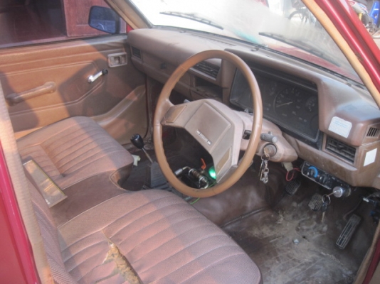 ขาย NISSAN SD23 กระบะดั้มใหม่