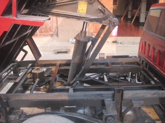 ขาย NISSAN SD23 กระบะดั้มใหม่