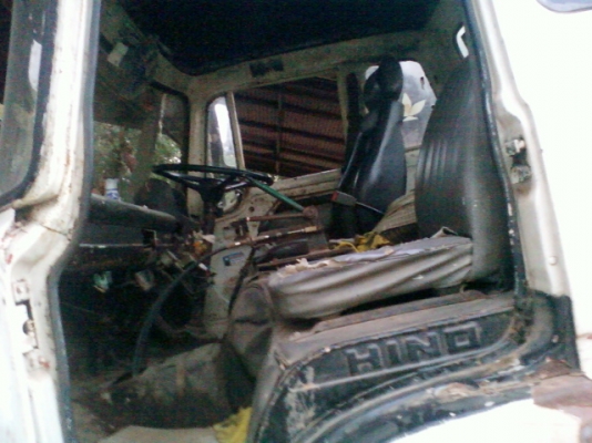 ขายรถดั้ม HINO KL300  รถบ้านไม่ค่อยได้ใช้งาน สภาพสวยงามเดิม เอกสารพร้อมโอน