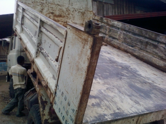 ขายรถดั้ม HINO KL300  รถบ้านไม่ค่อยได้ใช้งาน สภาพสวยงามเดิม เอกสารพร้อมโอน