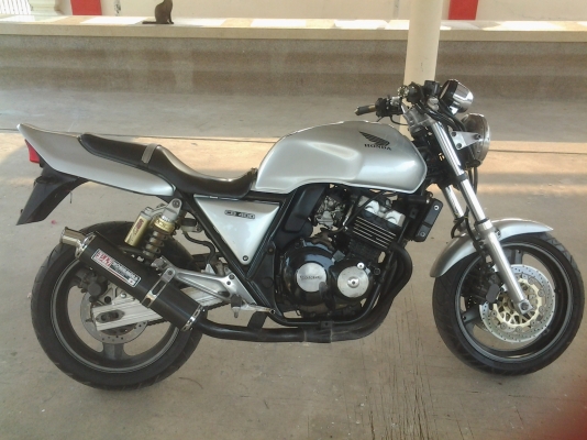 ขายครับcb400ccเคีบเต็มเอกสารอินเวอร์55000บาทครับ