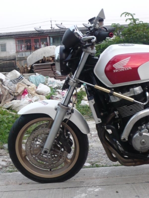 วุฒินนบุรี//ขาย CB1300cc.แต่งแทพสภาพนางฟ้าเครื่องดีแรงเกินพิกัดท่อสูตรยกเส้น