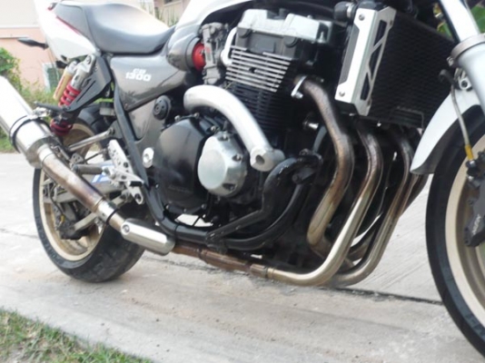 วุฒินนบุรี//ขาย CB1300cc.แต่งแทพสภาพนางฟ้าเครื่องดีแรงเกินพิกัดท่อสูตรยกเส้น