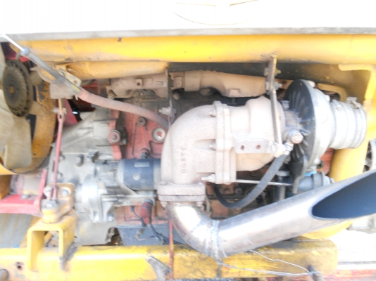 ขายด่วนรถเกี่ยวข้าวศักดิ์พัฒนา สตาบิ๊กปี49