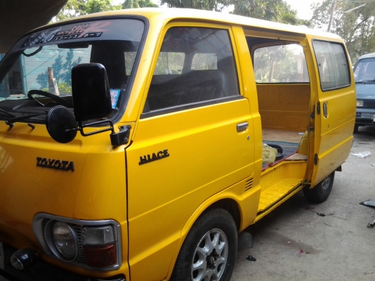 ขายรถตู้ TOYOTA เครื่องดีเซล 2.45 สวยคลาสสิค เครื่องฟิตมาใหม่