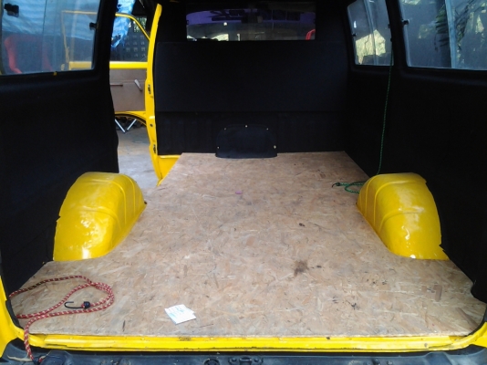 ขายรถตู้ TOYOTA เครื่องดีเซล 2.45 สวยคลาสสิค เครื่องฟิตมาใหม่