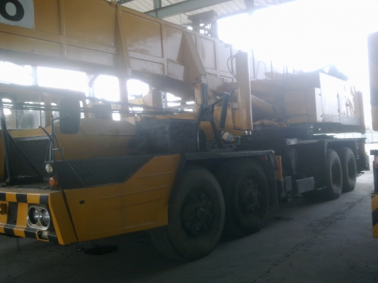 รถเครน 80 ตัน 12 ล้อ KATO NK-800 รถเครน 80 ตัน 12 ล้อ KATO NK-800