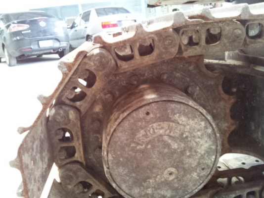 Komatsu PC75UU-3C ปี 2000 สภาพสวย นำเข้าจากญี่ปุ่น ลดราคาล้างสต๊อค