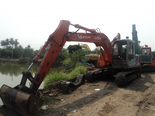 ขายด่วน HITACHI  EX120-2 อีก 1 คัน เก่านอกยังไม่เคยใช้งานในไทย  รถสภาพดี เครื่องปั้มดี ไฟฟ้าครบ