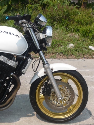 วุฒินนบุรี//ขาย CB400cc.สวยๆท่อแต่งท้ายเทค1เครื่องดีมากแน่นๆมีอินวอย+สรรพสารมิตร