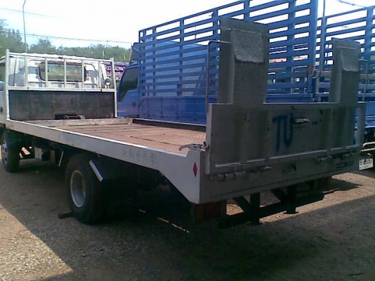 ขายรถสไลด์ 6ล้อ อีซูซุ NPR รถมือสองสภาพดีนำเข้าจากญี่ปุ่น  เอกสารอินวอยส์ ขายตามสภาพถูก ๆ ค่ะ