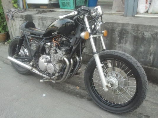 ขาย XJ400 แต่ง Bobber มีสำเนาเล่มครับเครื่องวิ่ง 130+