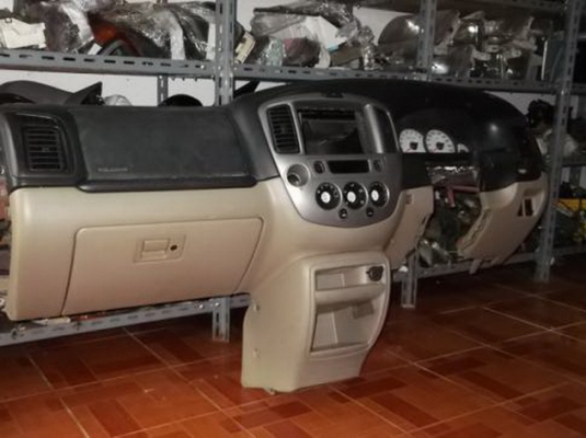 ขายหน้าปัดไมล์พร้อมแอร์แบ๊ก และชุดแอร์ด้านล่าง ของ ฟอร์ดเอสเคป