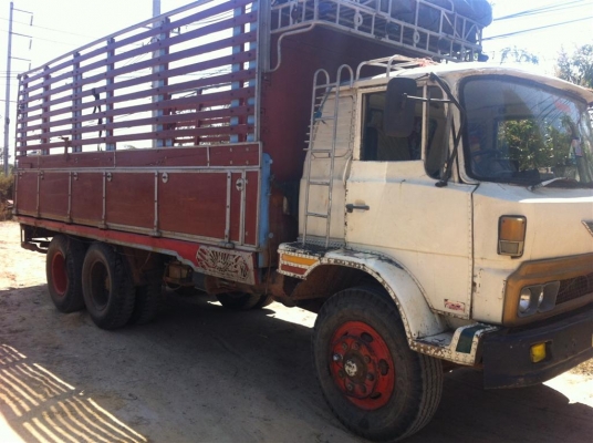 ปรับราคาลงอีกครับรถบรรทุกKT925 เครื่อง EH700 แรงม้า 168 สภาพยาง 80\% คลัชซีสวย ทะเบียนแท้