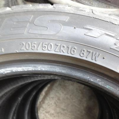 ขายยางTOYO TIR 205-50-16 1ชุด ดอกเต็มๆ ถูกๆ