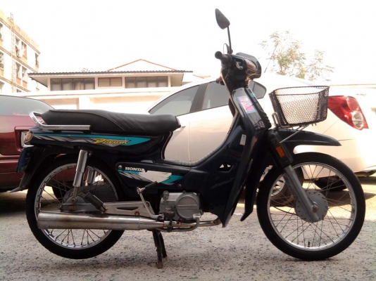 ขออนุญาติขาย Honda Dream Exces 100 cc. สีเขียว สตาร์ทมือและเท้า