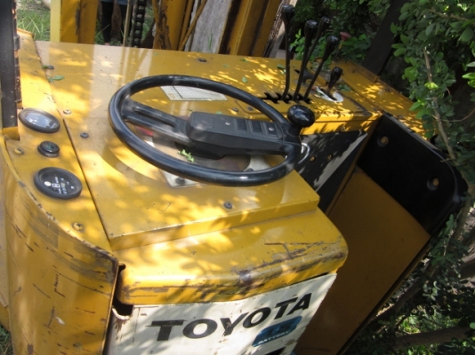 ขายถูก-รถยก FORKLIFT ไฟฟ้า: TOYOTA 06-2FBS15 ขนาด 1.5 ตัน เสาสูง 3 ม. ขายถูก-รถยก FORKLIFT ไฟฟ้า: TOYOTA 06-2FBS15 ขนาด 1.5 ตัน เสาสูง 3 ม.