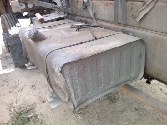 รถอิซูซุ 10 ล้อดั๊ม 210 แรงม้า  สนใจติดต่อ 081 - 6079515