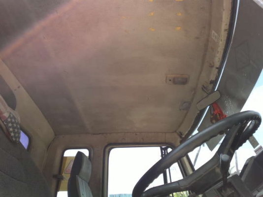 รถอิซูซุ 10 ล้อดั๊ม 210 แรงม้า  สนใจติดต่อ 081 - 6079515