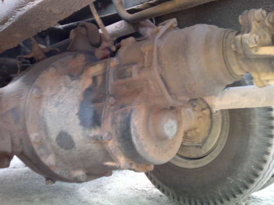 รถอิซูซุ 10 ล้อดั๊ม 210 แรงม้า  สนใจติดต่อ 081 - 6079515