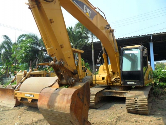 Caterpillar 320D รถห้างเมโทร 6xxx ชม. Caterpillar 320D รถห้างเมโทร 6xxx ชม.