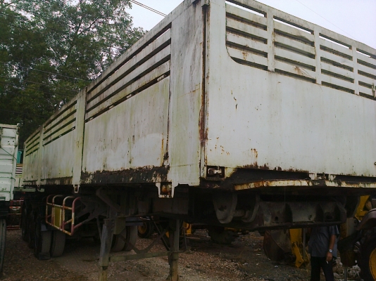 เซมิดั้มยาว12ม.3คานแท้ๆฝาข้างเรียบ คัสซีสวย ช่วงล่างสวย