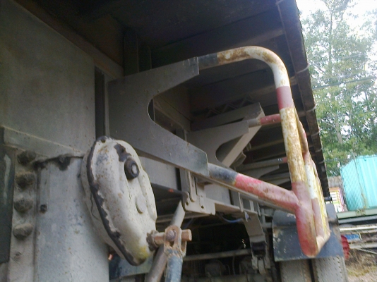 เซมิดั้มยาว12ม.3คานแท้ๆฝาข้างเรียบ คัสซีสวย ช่วงล่างสวย