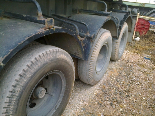 เซมิดั้มยาว12ม.3คานแท้ๆฝาข้างเรียบ คัสซีสวย ช่วงล่างสวย