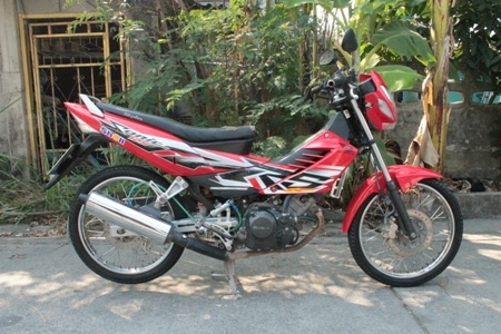 ขาย HONDA SONIC 125 ตัวใหม่ สภาพสวยๆ เครื่องเดิมๆ แน่นๆ พร้อมทะเบียน