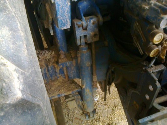 รถไถFORD6610 แท้ๆ คาราโร่ รถนอกนำเข้า2เพลาแท้ เล่มทะเบียนพร้อม รถไถFORD6610 แท้ๆ คาราโร่ รถนอกนำเข้า2เพลาแท้ เล่มทะเบียนพร้อม