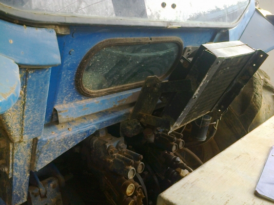 รถไถFORD6610 แท้ๆ คาราโร่ รถนอกนำเข้า2เพลาแท้ เล่มทะเบียนพร้อม รถไถFORD6610 แท้ๆ คาราโร่ รถนอกนำเข้า2เพลาแท้ เล่มทะเบียนพร้อม