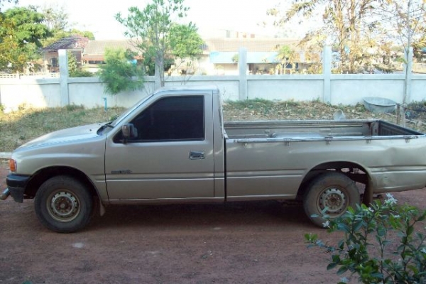 ขาย ถูกๆ กระบะตอนเดียว Isuzu TFR  ตัวหนังสือเล็ก 95,000