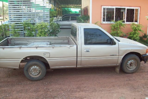 ขาย ถูกๆ กระบะตอนเดียว Isuzu TFR  ตัวหนังสือเล็ก 95,000