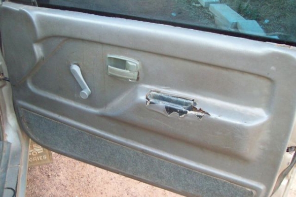 ขาย ถูกๆ กระบะตอนเดียว Isuzu TFR  ตัวหนังสือเล็ก 95,000