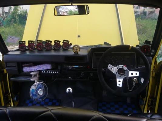 ขาย ดัทสัน720 4ประตูตัวหายาก3ขอเก๋าๆขับหล่อเครื่องเดิมJ16ฟิดใหม่ๆวิ่งเป็น100