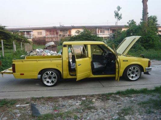 ขาย ดัทสัน720 4ประตูตัวหายาก3ขอเก๋าๆขับหล่อเครื่องเดิมJ16ฟิดใหม่ๆวิ่งเป็น100