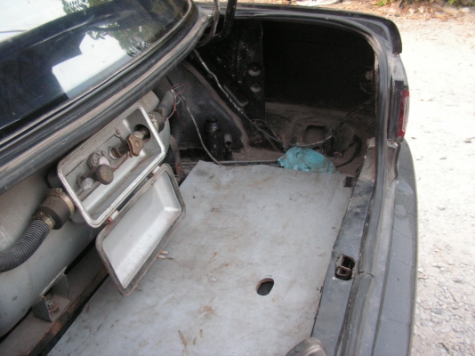 นิสสันB14เเท็กซี่ปลดป้าย(ช่างตี๋อยู่ปทุมรับไปดูเเลต่อเเล้วครับ)