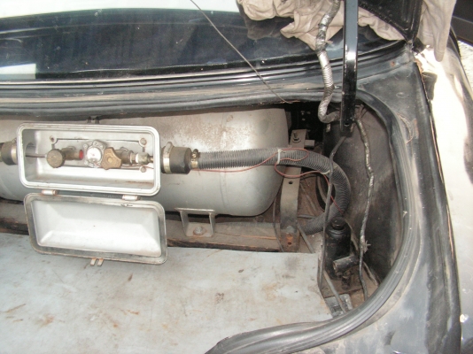 นิสสันB14เเท็กซี่ปลดป้าย(ช่างตี๋อยู่ปทุมรับไปดูเเลต่อเเล้วครับ)