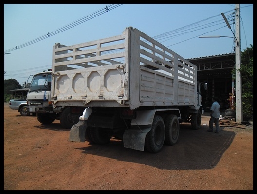 สิบล้อฮีโน่ KT 925 เพลาเดียวดั้ม สภาพสวยๆ