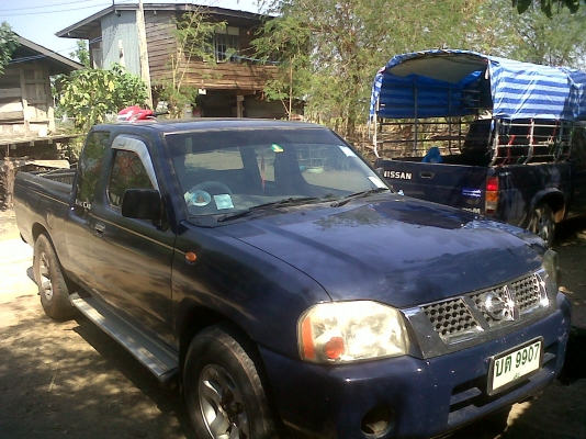 ขายด่วน  นิสสัน บิ๊กเอ็ม ปี 2546  รถเดิมสวยพร้อมใช้งาน