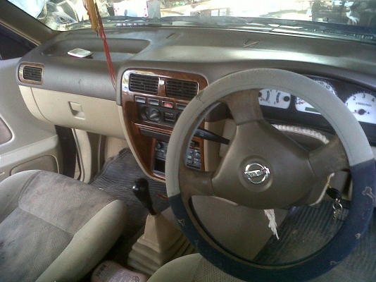 ขายด่วน  นิสสัน บิ๊กเอ็ม ปี 2546  รถเดิมสวยพร้อมใช้งาน