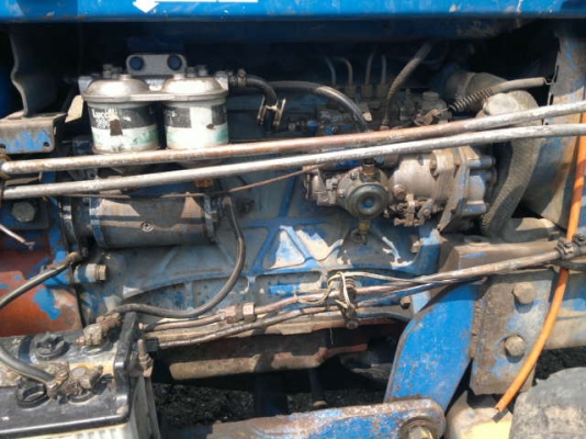 ขายรถไถร์ FORD 6600 ขับเครื่อน 4 ล้อ 2 เพลา เอกสารใบอิมวอย ( ชุดจด ) สภาพสวย รีบจองด่วน