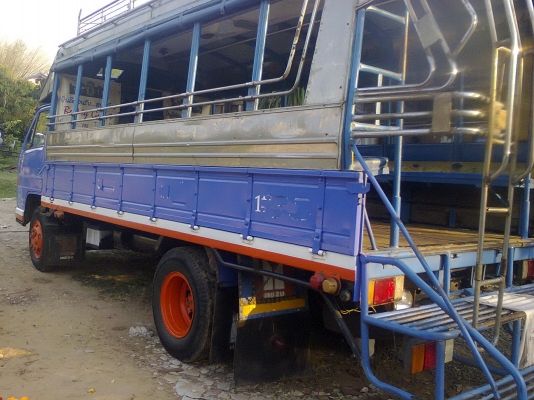 ขายรถ 6 ล้อ กระบะโดยสาร ยาว.4.50 ช่วงล้าง F หน้า-หลัง ISUZU NPR115 สภาพสวยมาก พร้อมขาย รีบจองด่วน