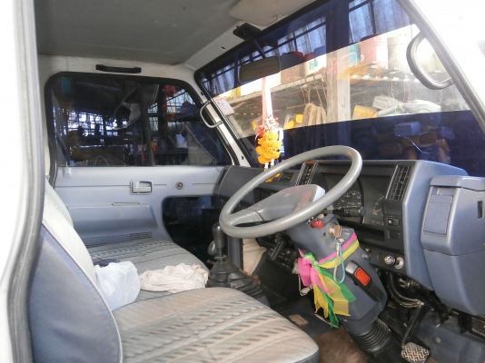 รถหกล้อ