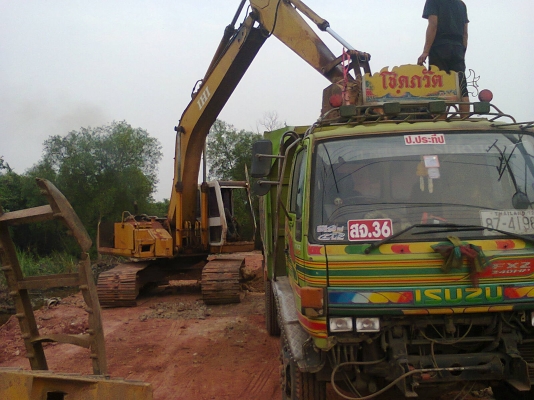 ขายแมกโคIHI 200 รถพร้อมทำงาน ช่วงล่างเต็ม