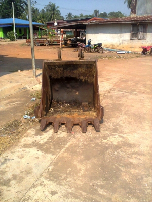 ขายบุ้งกี๋ KOMATSU PC 200-6