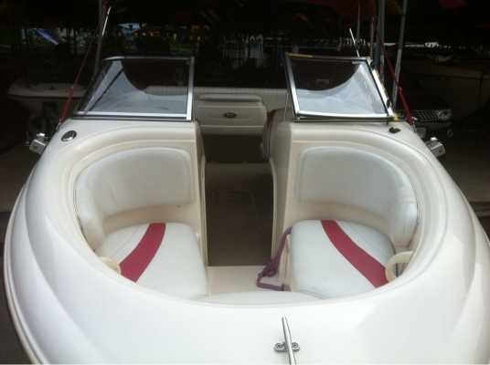 ขายเรือ chaparral 19ft ,volvo3.0L เรือสภาพสวยมากพร้อมเทลเลอร์นอก