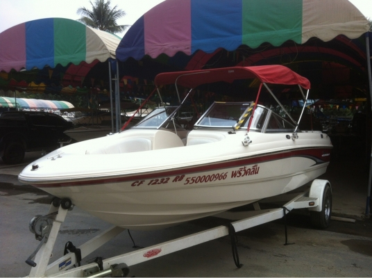 ขายเรือ chaparral 19ft ,volvo3.0L เรือสภาพสวยมากพร้อมเทลเลอร์นอก